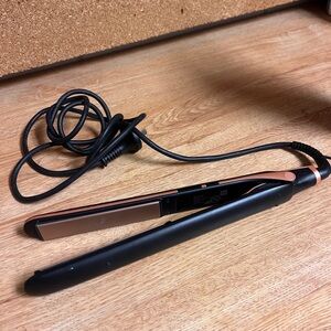 Black and Rose Gold Hair Straightener